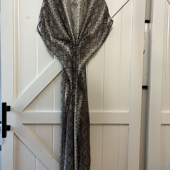 Anthropologie Elizabeth Gillett Elegant Snake Print Kimono Sheer Tie waist OS - Picture 4 of 8